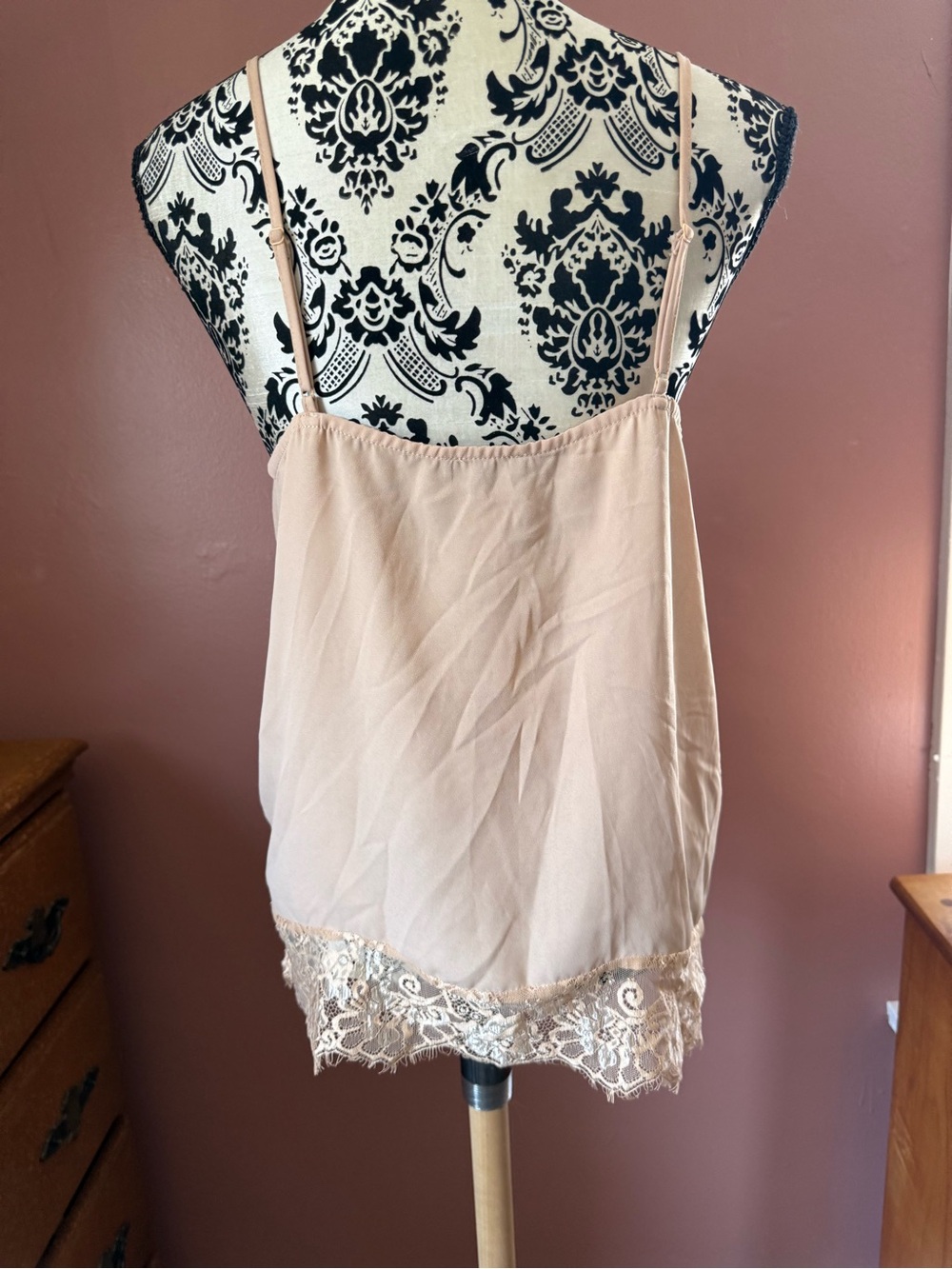 Lace Trim Cami - Picture 4 of 8